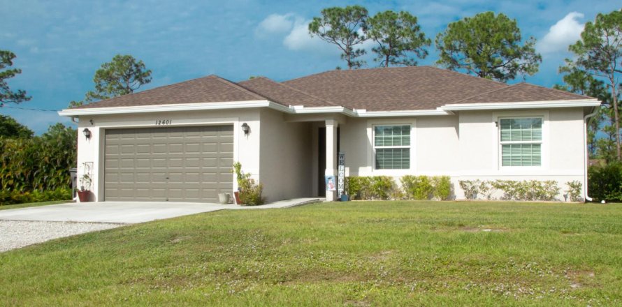 House in West Palm Beach, Florida 3 bedrooms, 154.68 sq.m. № 2088083