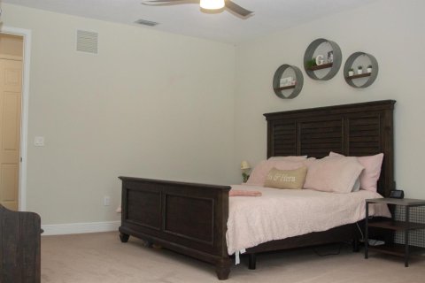 House in West Palm Beach, Florida 3 bedrooms, 154.68 sq.m. № 2088083 - photo 11