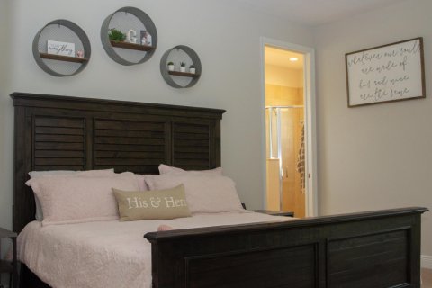 House in West Palm Beach, Florida 3 bedrooms, 154.68 sq.m. № 2088083 - photo 15