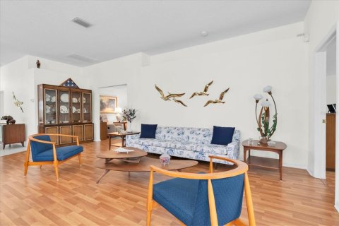 Купить виллу или дом в Гудзон, Флорида 5 комнат, 174.47м2, № 2148910 - фото 6