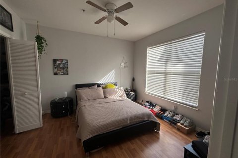 Condominio en venta en Orlando, Florida, 2 dormitorios, 78.78 m2 № 1809925 - foto 2