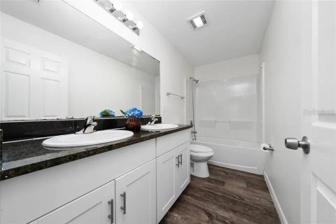 Casa en venta en Winter Haven, Florida, 5 dormitorios, 280.75 m2 № 1911176 - foto 15