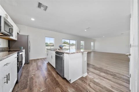 Casa en venta en Winter Haven, Florida, 5 dormitorios, 280.75 m2 № 1911176 - foto 9