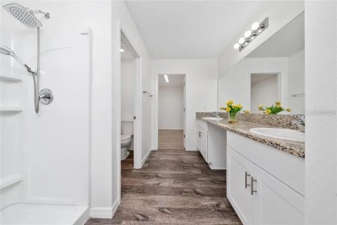 Casa en venta en Winter Haven, Florida, 5 dormitorios, 280.75 m2 № 1911176 - foto 11