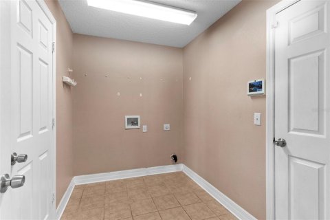 Casa en venta en Mulberry, Florida, 3 dormitorios, 214.7 m2 № 1575243 - foto 8