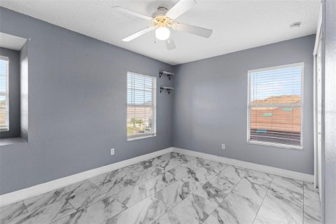 Casa en venta en Mulberry, Florida, 3 dormitorios, 214.7 m2 № 1575243 - foto 5