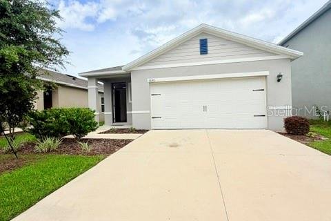 House in Davenport, Florida 4 bedrooms, 151.71 sq.m. № 2230865 - photo 3