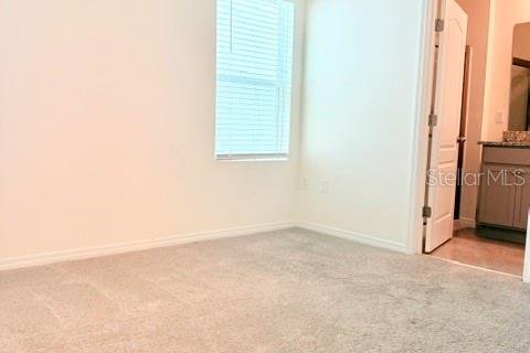 House in Davenport, Florida 4 bedrooms, 151.71 sq.m. № 2230865 - photo 15