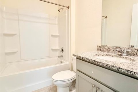 House in Davenport, Florida 4 bedrooms, 151.71 sq.m. № 2230865 - photo 22