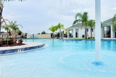 House in Davenport, Florida 4 bedrooms, 151.71 sq.m. № 2230865 - photo 27