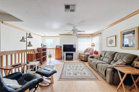 Condominio en venta en Oldsmar, Florida, 2 dormitorios, 177.44 m2 № 1529463 - foto 11