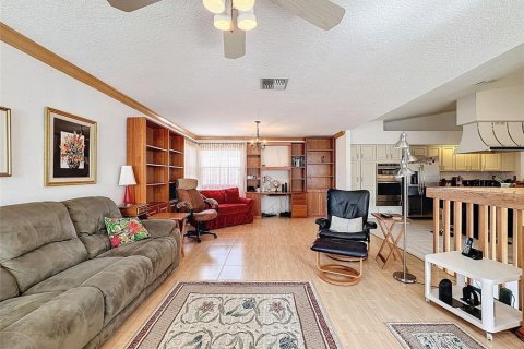Condominio en venta en Oldsmar, Florida, 2 dormitorios, 177.44 m2 № 1529463 - foto 14