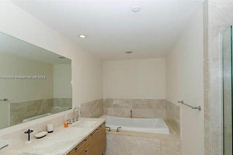 Copropriété à louer à Sunny Isles Beach, Floride: 1 chambre, 80.08 m2 № 1859652 - photo 8