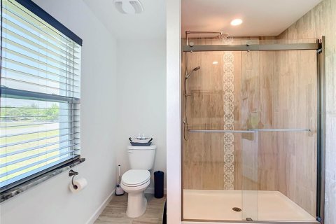 House in Port Charlotte, Florida 3 bedrooms, 162.11 sq.m. № 2127221 - photo 19