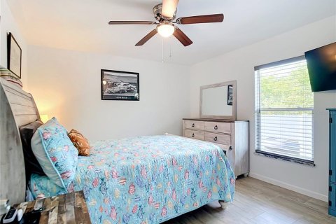 House in Port Charlotte, Florida 3 bedrooms, 162.11 sq.m. № 2127221 - photo 26