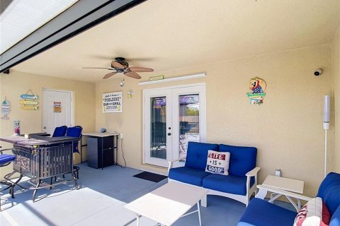 House in Port Charlotte, Florida 3 bedrooms, 162.11 sq.m. № 2127221 - photo 30