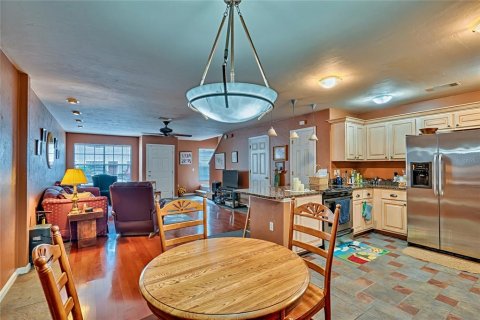 Adosado en venta en Gainesville, Florida, 2 dormitorios, 130.06 m2 № 1248066 - foto 9