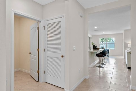 House in Haines City, Florida 3 bedrooms, 155.33 sq.m. № 1914378 - photo 7