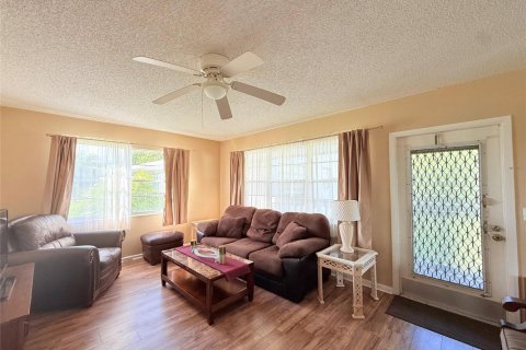 Copropriété à vendre à Deerfield Beach, Floride: 1 chambre, 65.59 m2 № 2084581 - photo 4