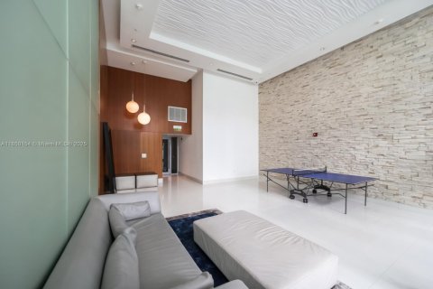 Купить кондоминиум в Майами, Флорида 2 спальни, 119.75м2, № 1858879 - фото 7