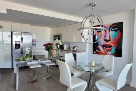 Condominio en Aventura, Florida, 1 dormitorio  № 2078732