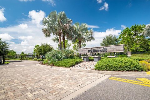 Villa ou maison à louer à Wesley Chapel, Floride: 5 chambres, 242.94 m2 № 2435115 - photo 3