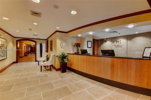 Condo in Miami, Florida, 1 bedroom  № 1863683 - photo 15