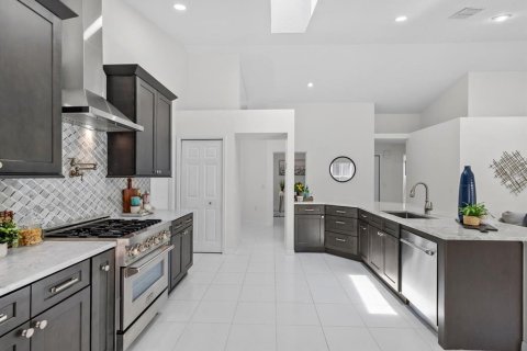 Villa ou maison à vendre à New Port Richey, Floride: 3 chambres, 175.4 m2 № 2113280 - photo 7