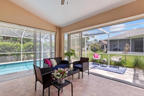 Villa ou maison à vendre à New Port Richey, Floride: 3 chambres, 175.4 m2 № 2113280 - photo 27