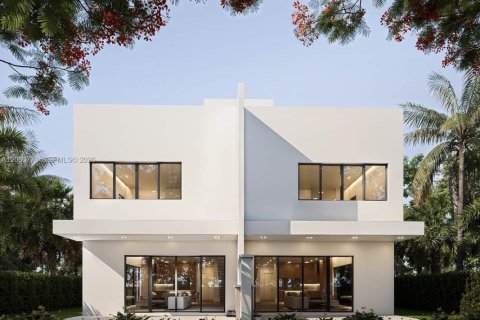 Touwnhouse à vendre à Miami, Floride: 4 chambres, 256.04 m2 № 2169510 - photo 4
