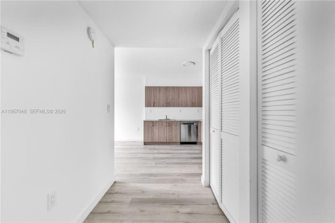 Apartamento en alquiler en North Miami Beach, Florida, 2 dormitorios, 74.32 m2 № 2011837 - foto 14