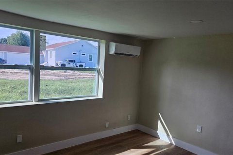Casa en venta en North Fort Myers, Florida, 3 dormitorios, 130.9 m2 № 1915280 - foto 18