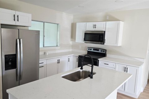 Casa en venta en North Fort Myers, Florida, 3 dormitorios, 130.9 m2 № 1915280 - foto 20