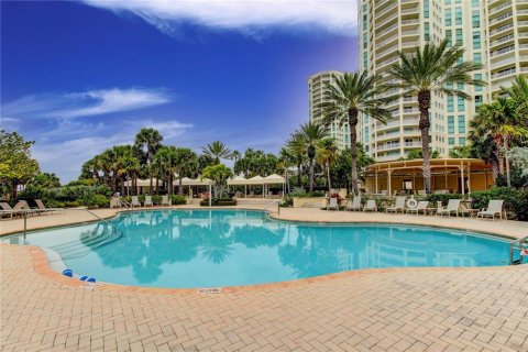 Condo in Clearwater, Florida, 2 bedrooms  № 2394353 - photo 5