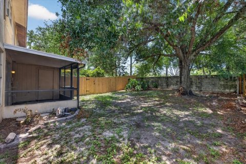 House in Tampa, Florida 2 bedrooms, 97.55 sq.m. № 2122781 - photo 27