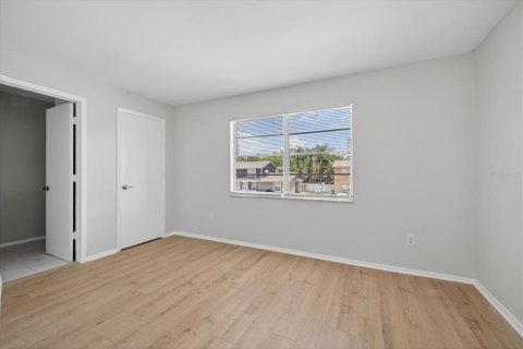 House in Tampa, Florida 2 bedrooms, 97.55 sq.m. № 2122781 - photo 16