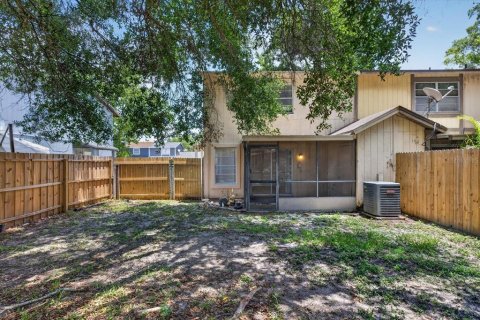 House in Tampa, Florida 2 bedrooms, 97.55 sq.m. № 2122781 - photo 28