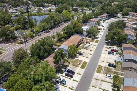 House in Tampa, Florida 2 bedrooms, 97.55 sq.m. № 2122781 - photo 30