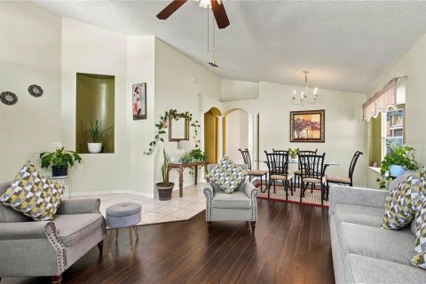 Casa en venta en Orlando, Florida, 4 dormitorios, 195.28 m2 № 2384225 - foto 19
