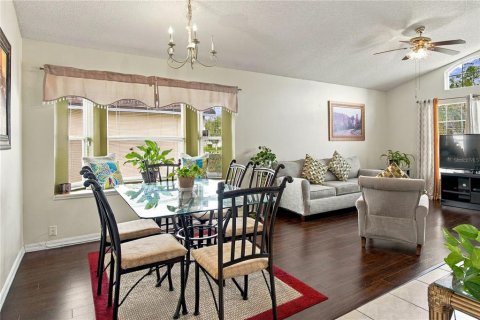 Casa en venta en Orlando, Florida, 4 dormitorios, 195.28 m2 № 2384225 - foto 16