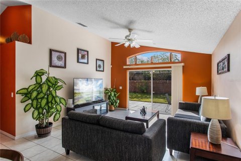 Casa en venta en Orlando, Florida, 4 dormitorios, 195.28 m2 № 2384225 - foto 7