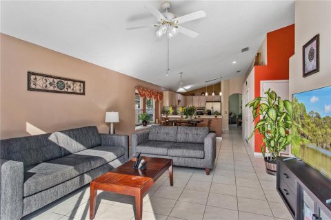 Casa en venta en Orlando, Florida, 4 dormitorios, 195.28 m2 № 2384225 - foto 15