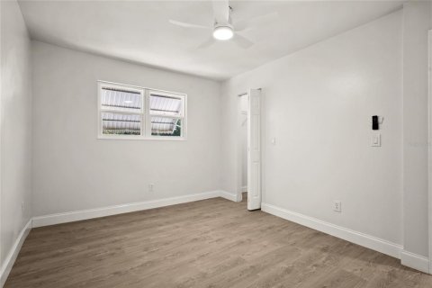 Townhouse in Largo, Florida 2 bedrooms, 97.36 sq.m. № 2123592 - photo 11