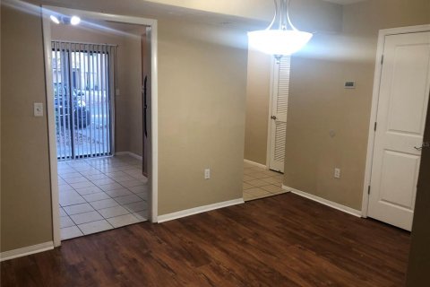 Townhouse in Gainesville, Florida 3 bedrooms, 139.35 sq.m. № 1835238 - photo 26