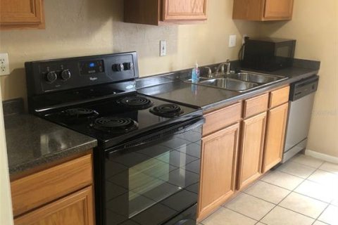 Townhouse in Gainesville, Florida 3 bedrooms, 139.35 sq.m. № 1835238 - photo 5