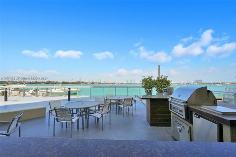 Condominio en venta en Miami Beach, Florida, 1 dormitorio, 77.76 m2 № 2189443 - foto 21