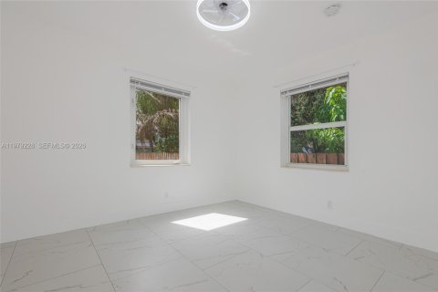 Apartamento en alquiler en Hollywood, Florida, 2 dormitorios, 78.97 m2 № 2046284 - foto 8