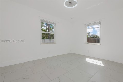 Apartamento en alquiler en Hollywood, Florida, 2 dormitorios, 78.97 m2 № 2046284 - foto 13