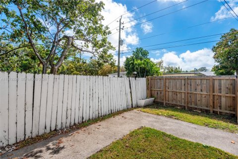 Apartamento en alquiler en Hollywood, Florida, 2 dormitorios, 78.97 m2 № 2046284 - foto 23