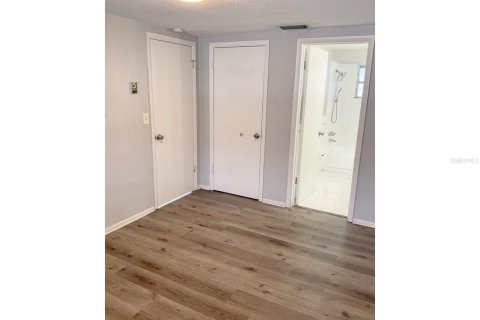 Apartamento en alquiler en Holiday, Florida, 1 dormitorio, 55.74 m2 № 1906476 - foto 11